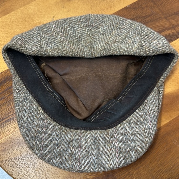 Vintage 100% Scottish Wool Harris Tweed Peaked Cap Country Gentleman - Picture 12 of 12